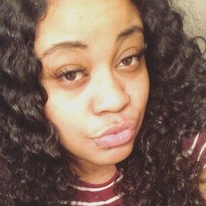 Meet your Posher, Sierra